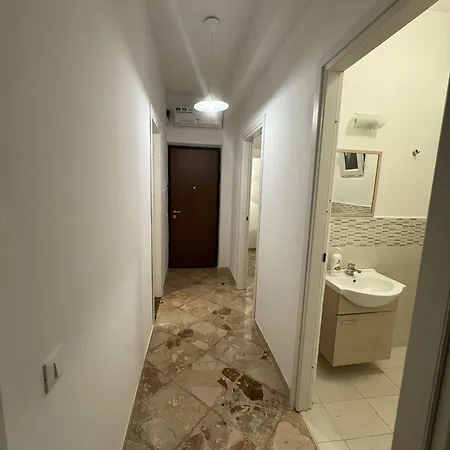 St Joseph تيراسيني